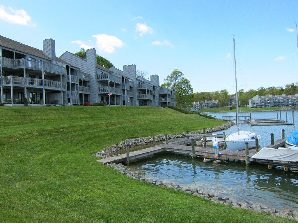 condos condos